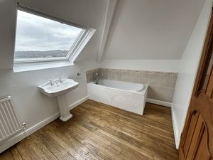 Photo 17- click for photo gallery